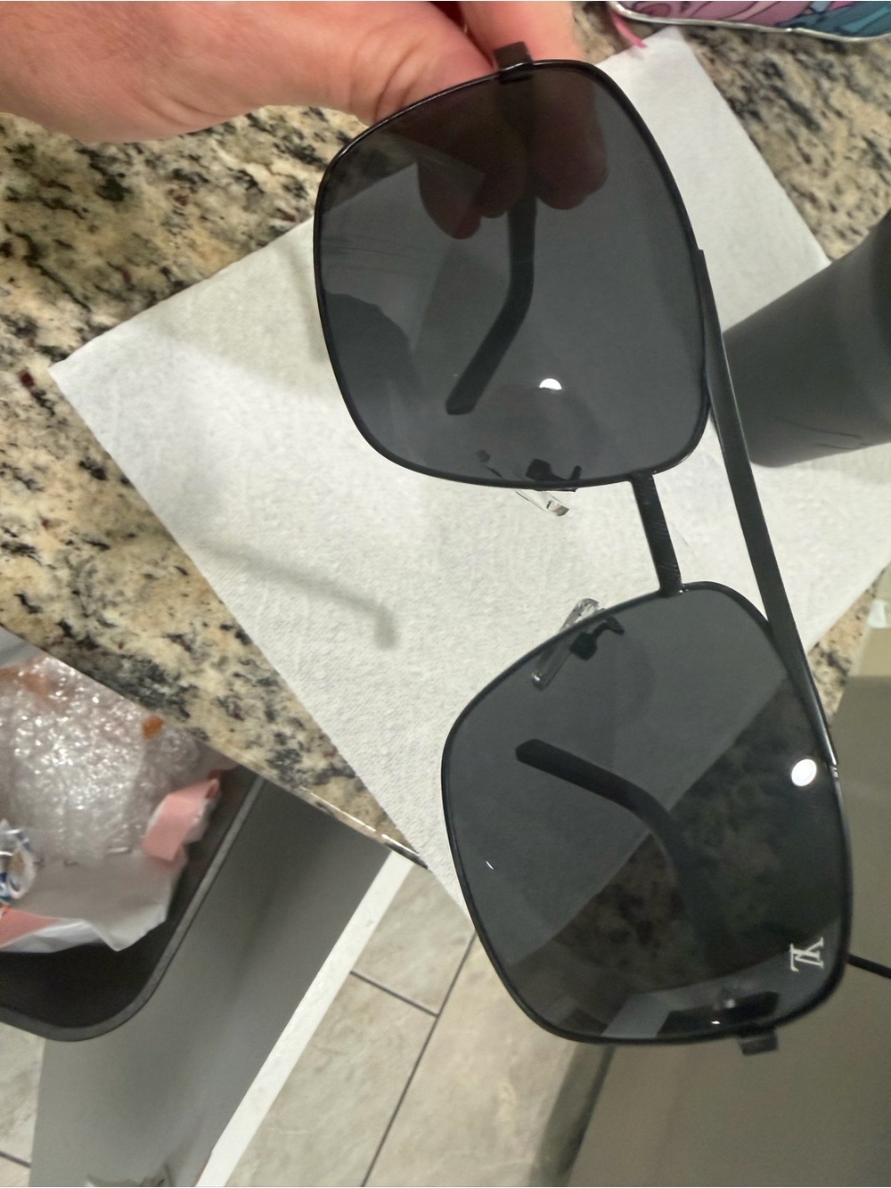Men's Black Square Sunglasses - Classic Polarized Lenses